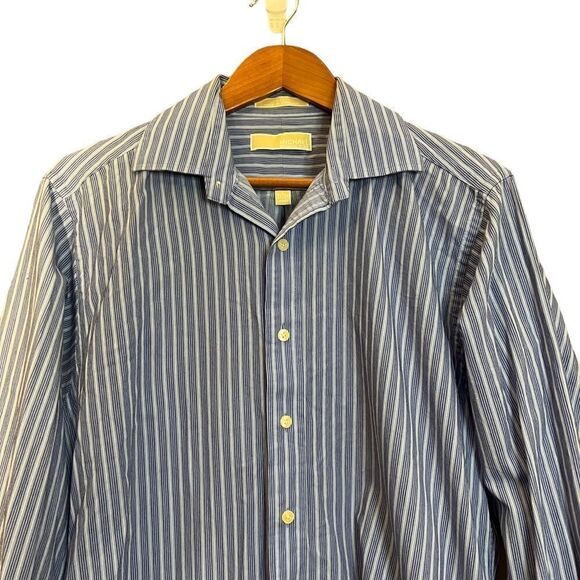 Michael, Michael kors blue button down shirt. Size large - Picture 2 of 9